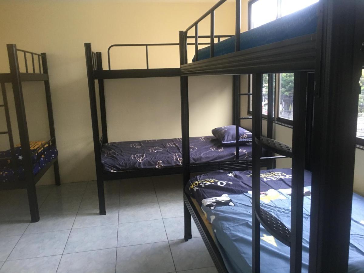 Gung Domitory Hostel Pattaya Εξωτερικό φωτογραφία